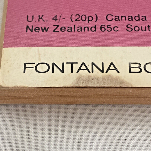 Agatha Christie Fontana Paperback Crime Novel 'A Pocket Full of Rye' 1970 - Picture 6 of 9