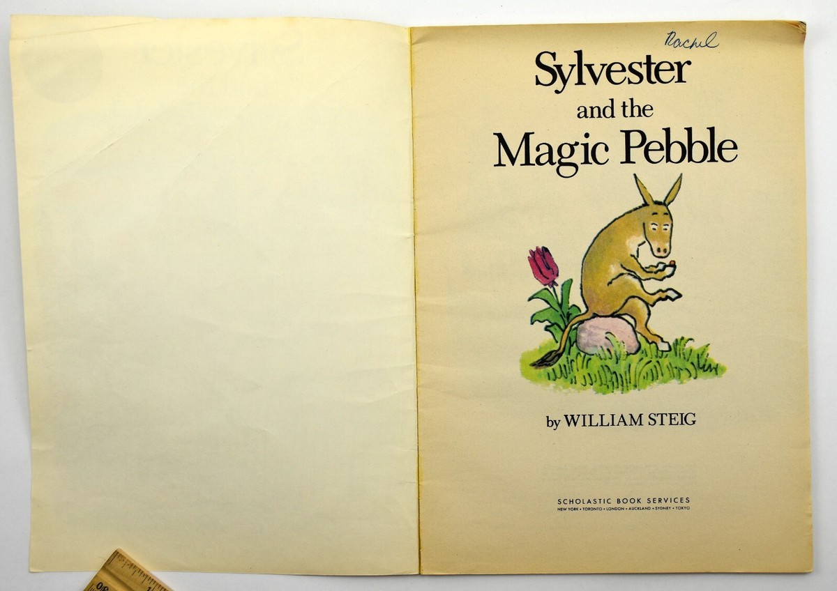 絵本・児童書 Sylvester and the Magic Pebble Sylvester and the Magic Pebble by William Steig (Paperback