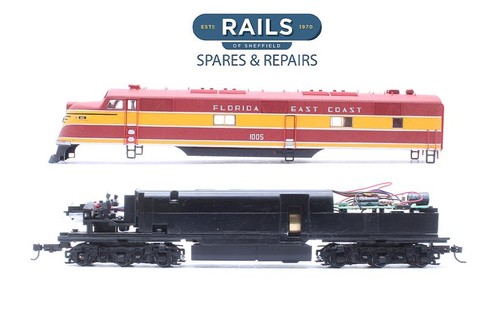 LIFE-LIKE "HO" SPUR 23206 FLORIDA E. COAST RED CLASS E6A EMD #1005 LOKOMOTIVE | Zustand: Used