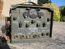 WW2 Navy TBY-4 CRI-43044 Radio Transmitter Receiver Bureau of Ships