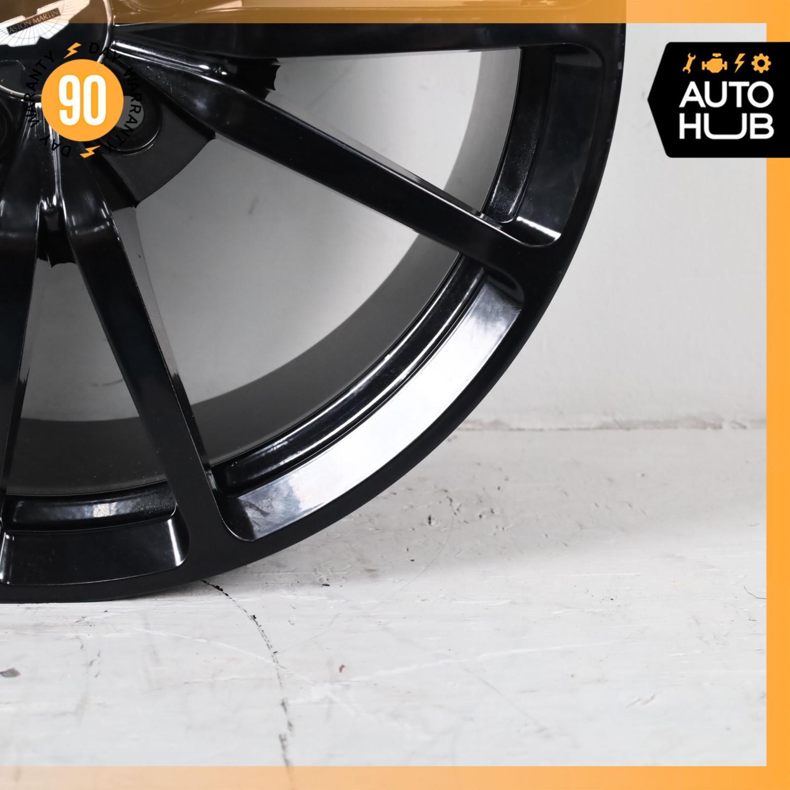 13-16 Aston Martin V8 Vantage 10 x 19 19" Rear Wheel Rim BG331007KA OEM