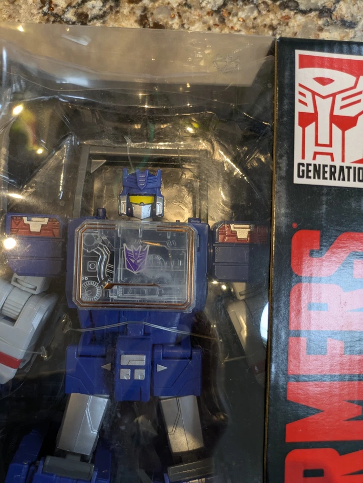 UNOPENED  Transformers Generations Titans Return Leader SOUNDWAVE (Hasbro) GIFT - Image 2 of 4