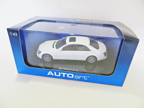 AUTOART 56157 '2005 MAYBACH 57 S' PEARL WHITE. 1:43. VINTAGE. MIB/BOXED - Picture 3 of 7