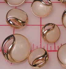 24 MEDIUM Gold With Ivory Off White Plastic Shank Buttons 7/8" Wavy Cutout #948