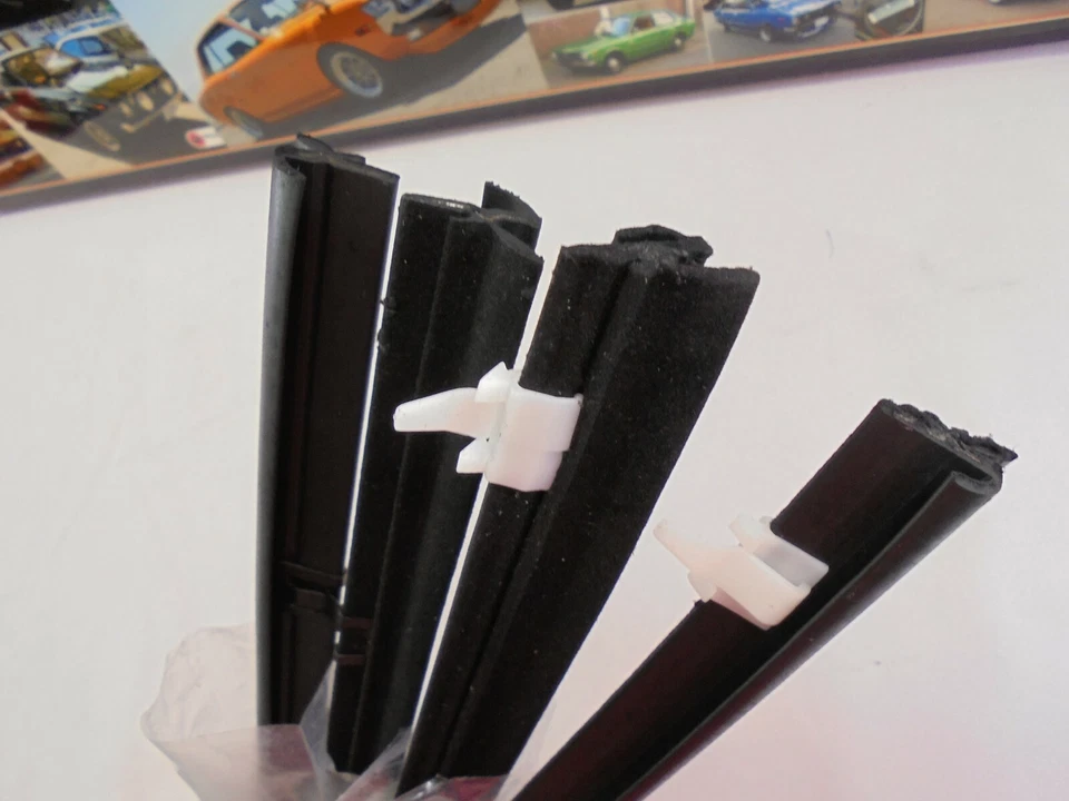 For Toyota Hilux 4Runner Pickup RN LN50 56 60 Weatherstrip Door Belt Rubber Seal Foto 3 de 4