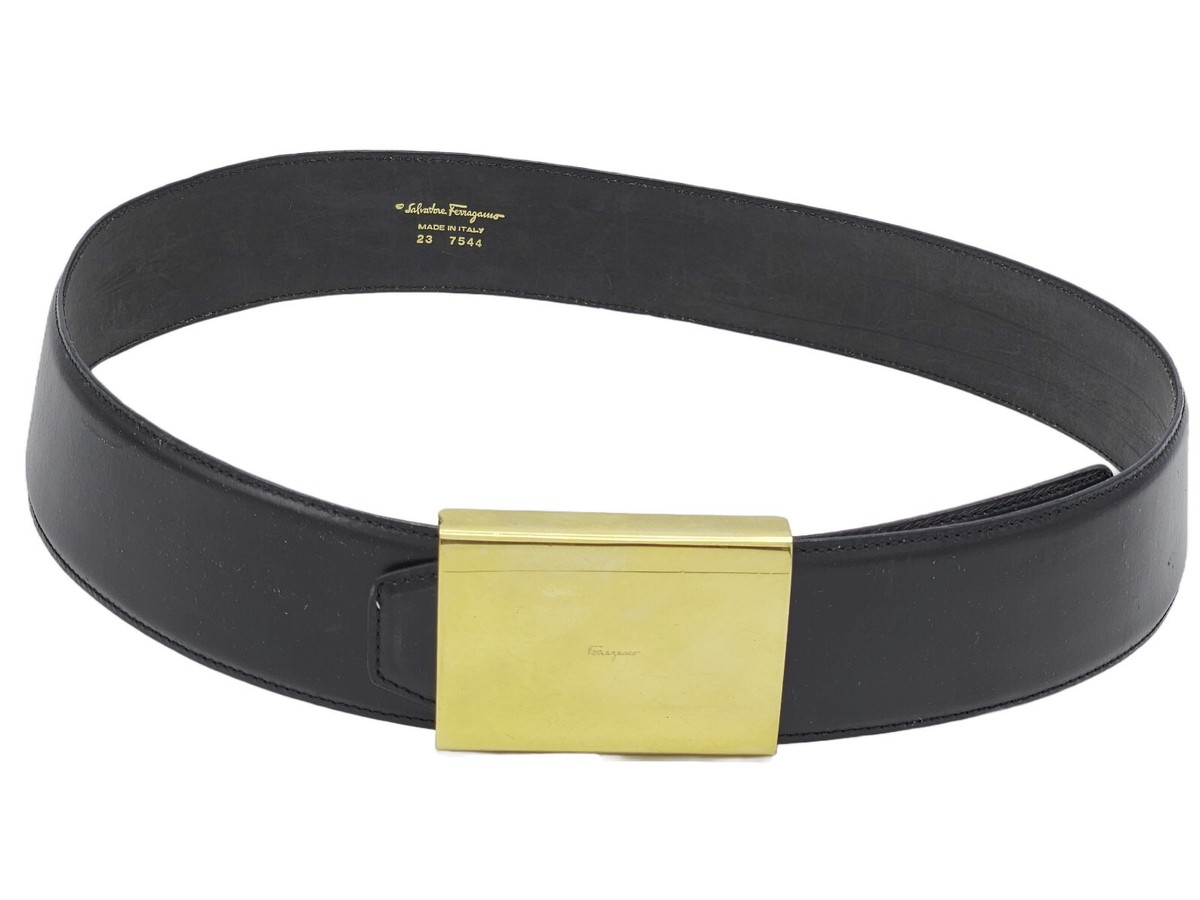 Salvatore Ferragamo Green leather belt women’s small gold tone buckle Italy 34” Double Gancini fixed belt - Women | Ferragamo main image 3