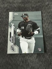2020 Topps - Complete Set Variation Luis Robert #392 (RC)