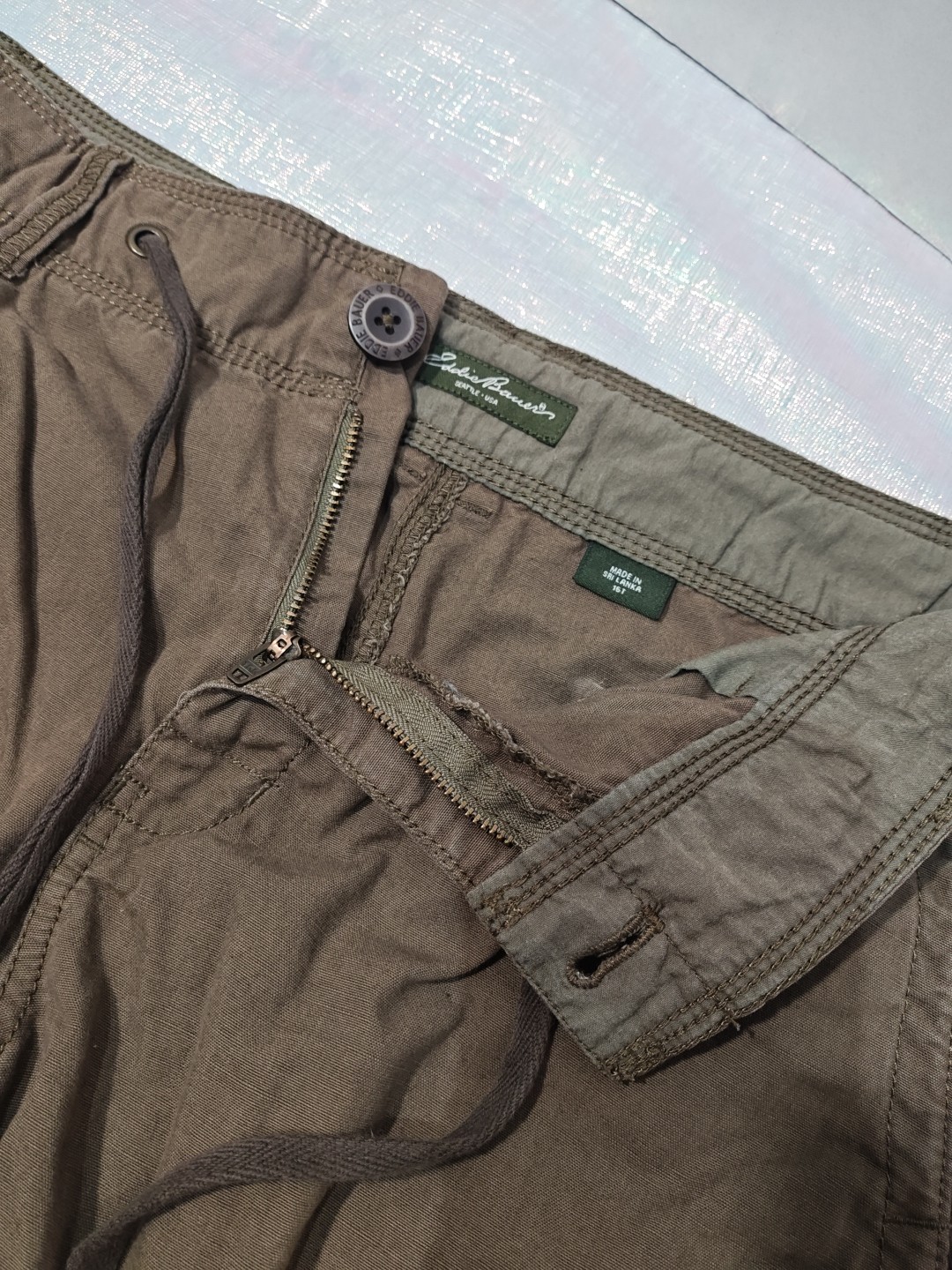 Eddie Bauer Cargo Shorts Womens 6 Pocket Green Size 16T image 7