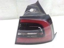 Tesla Model Y original Rückleuchte Heckleuchte Schlussleuchte rechts außen LED B