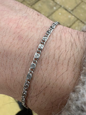 Mini Swirl Bracelet
