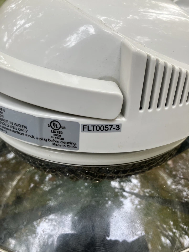 MAGIC CHEF 3-GALLON GLASS BOWL CONVECTION OVEN Complete model FLT0057-3 - Image 2 of 4