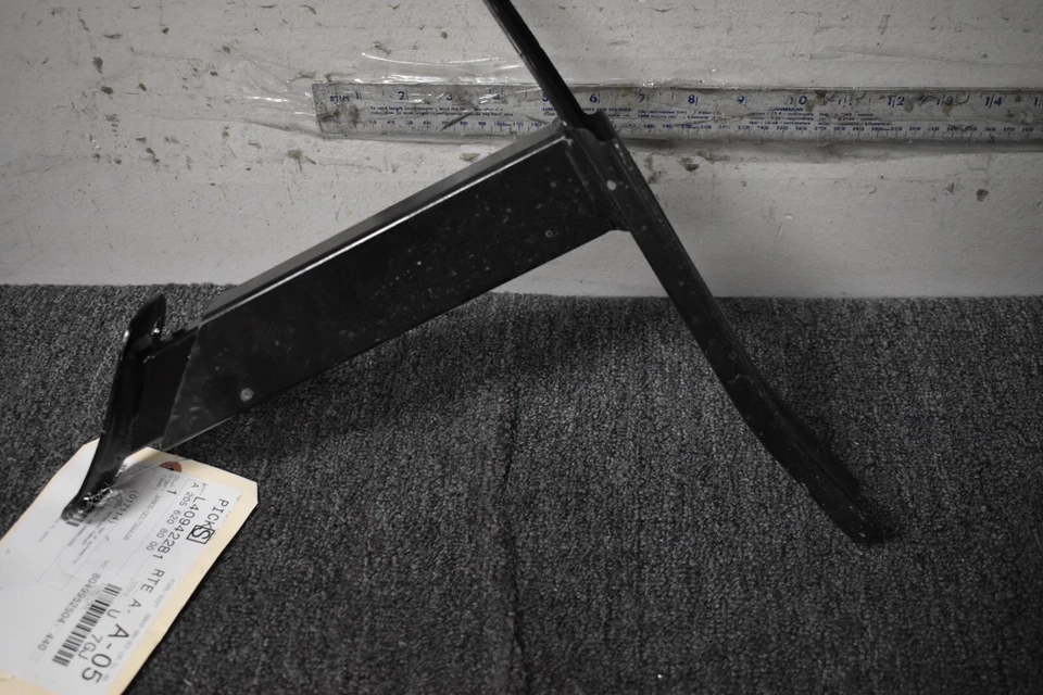 2015-2020 MERCEDES BENZ C63 AMG S APOIO DE SUSPENSÃO INFERIOR LADO ESQUERDO FABRICANTE DE EQUIPAMENTO ORIGINAL - Imagem 3 de 4