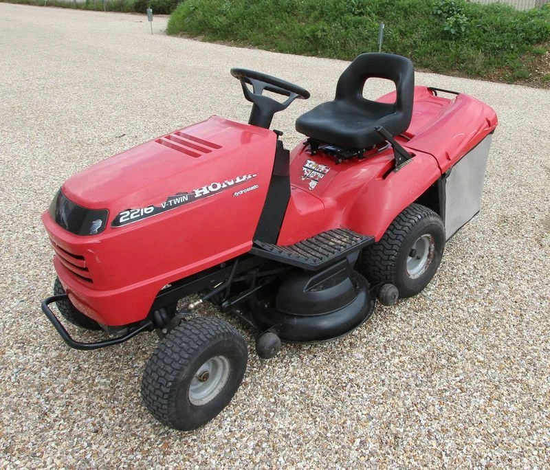 Honda hf 2417 hme lawn 2025 tractor