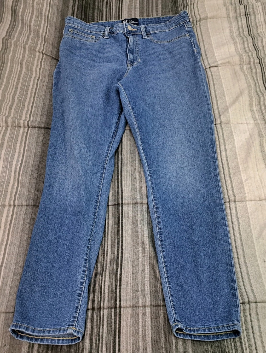 Picture 1 of 4
