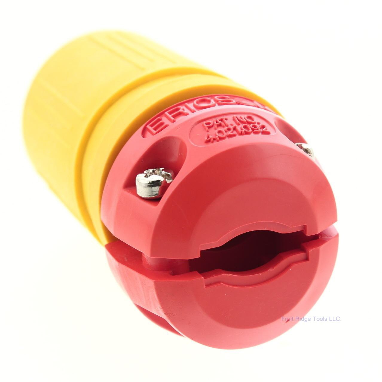 Ericson Perma-Link 1620-C L5-15R 2-Pole 3-Wire Twist Turn Lock Blade Connector