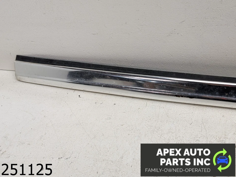 OEM 1979 Chevrolet El Camino 3.9L Driver Left LH Window Trim Chrome Foto 4 de 4