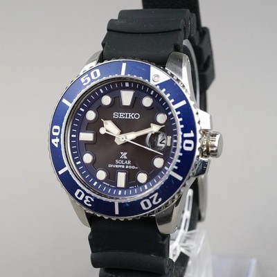 Seiko Prospex Diver Solar V157-0BT0 Herrenuhr Navy 44mm Geprüfte Solarleistung