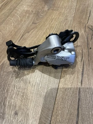 Retro Shimano Deore XT Rear Derailleur RD-M750 9 Speed - Image 1 of 4