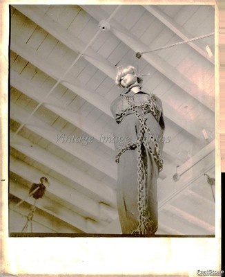 1970 Museum Torture Key West Beautiful Girl Chains 8X10 Historic Vintage Photo