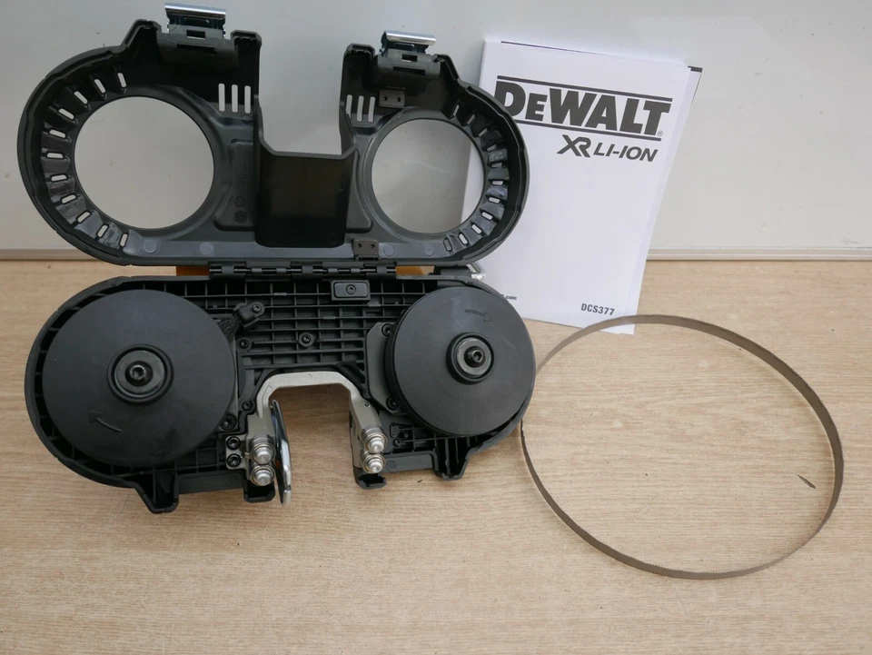 DeWalt DCS377 18V XR Compact Bandsaw Bare Unit + TSTAK Case - Image 3 of 4