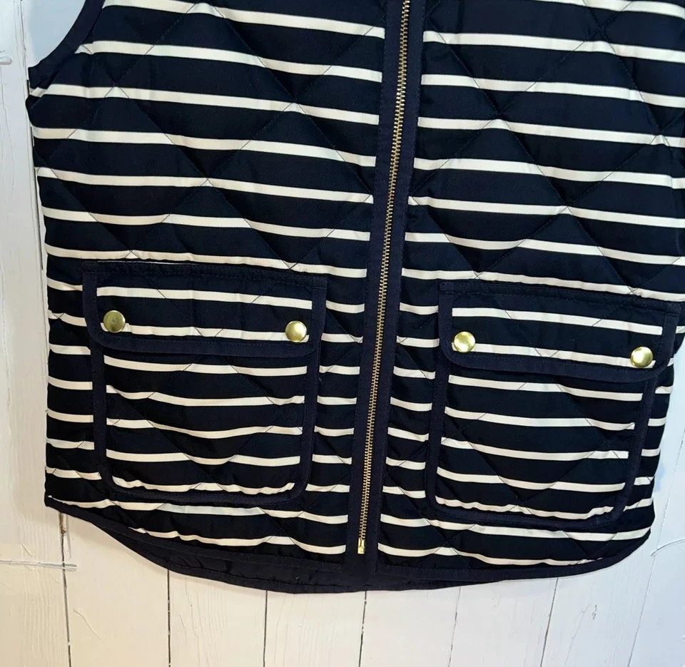 J. CREW WOMEN'S Navy/Off White Stripe PUFFER QUILTED DOWN VEST Size X-Small - Image 3 of 4