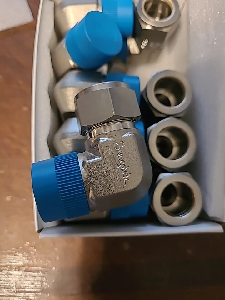 New SWAGELOK 3/4” SS-1210-2-12 - Image 2 of 2