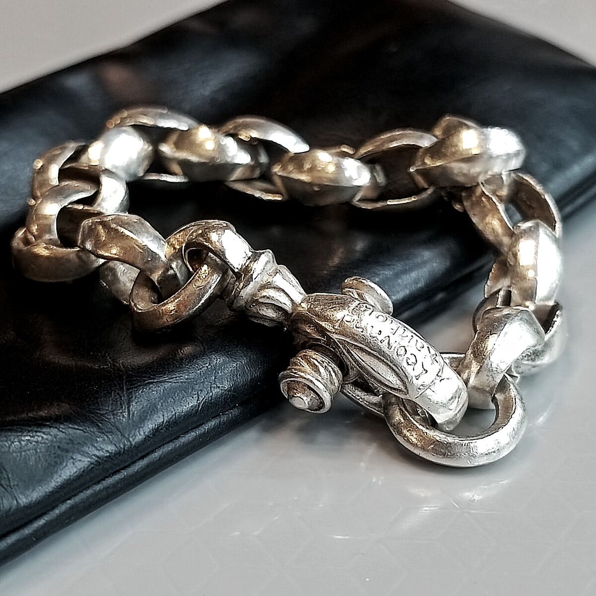 LEONARD KAMHOUT ENGRAVED|ロンワンズオンラインショップ LEONARD KAMHOUT ENGRAVED|ロンワンズオンラインショップ