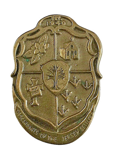 Vintage Jersey Settlers Coat of Arms Descendants Lapel Pin Heraldic Genealogy