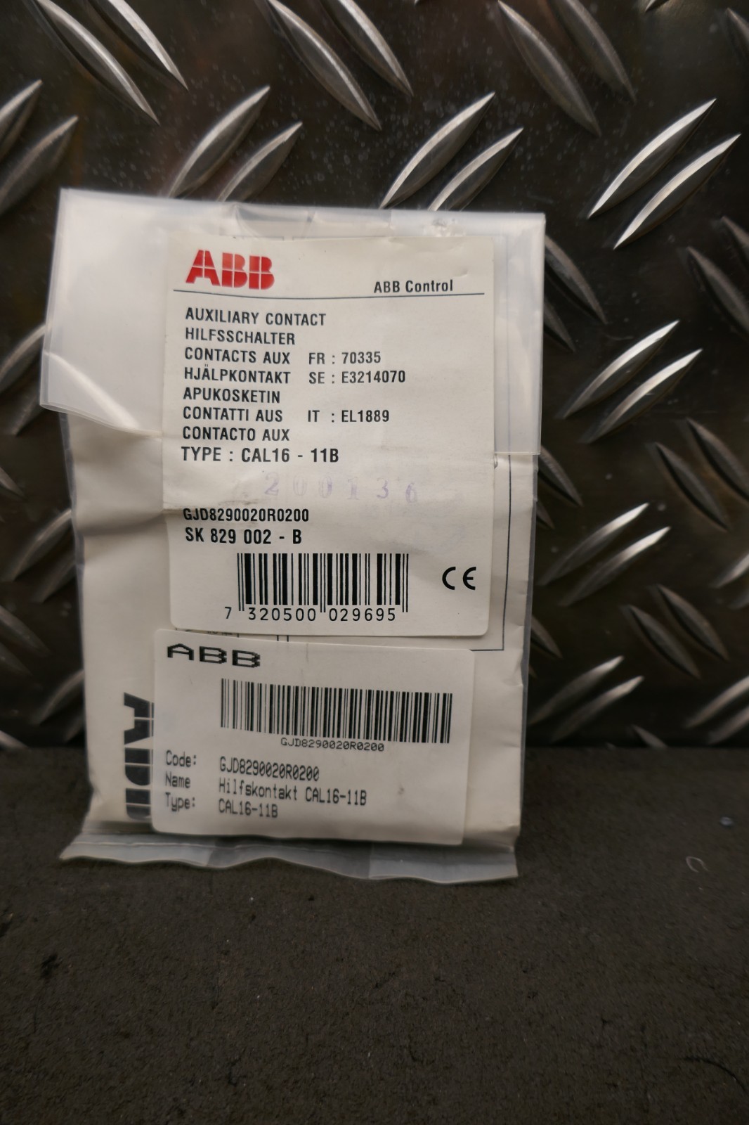 ABB Auxiliary Switch CAL16-11B GJD8290020R0200