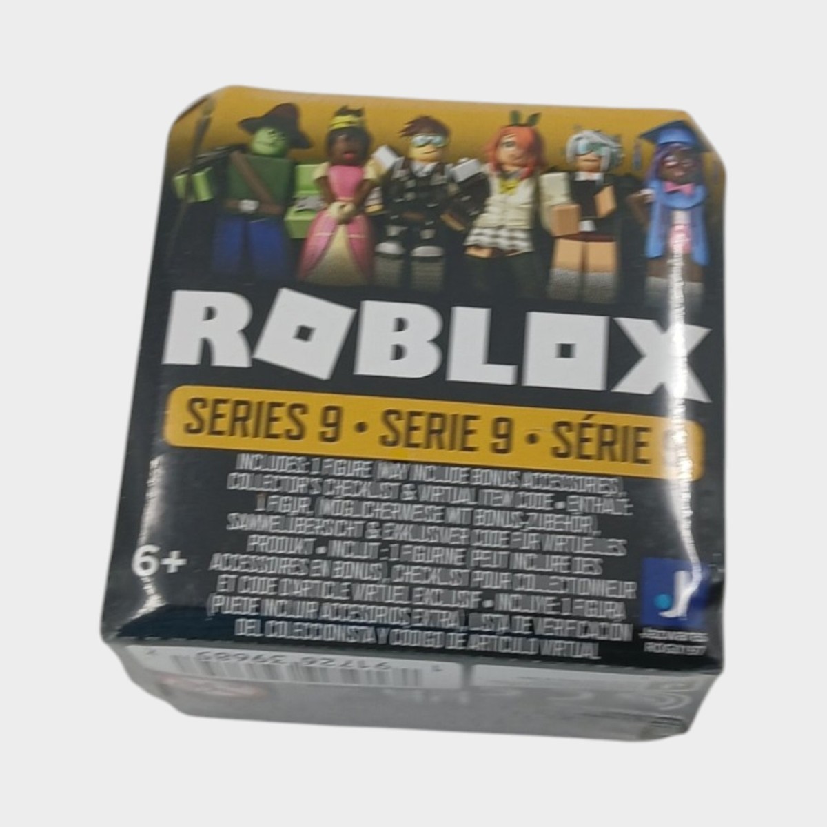 Roblox Celebrity Collection Series 9 Mystery Figure (1 Random