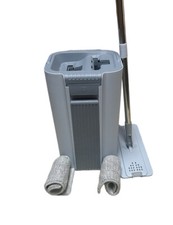 360  Flat Mop and Bucket with Wringer Set Wet/Dry Use with 2 Microfiber Pads.US
