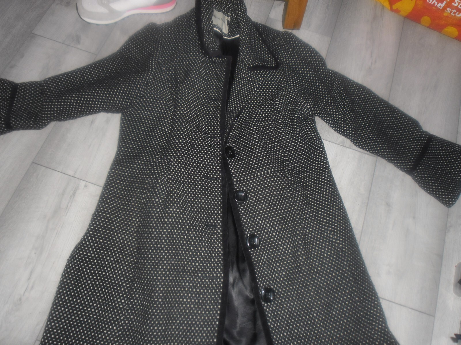 Bild 1 von 4