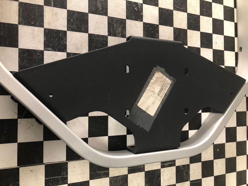 Parachoques trasero de aluminio resistente Ski-Doo XU Skandic WT OEM Foto 3 de 4