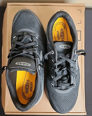 KEEN Utility ASTM F2413-18 Steel Toe Low Work Hiking Shoes Woman Sz 8.5 Black