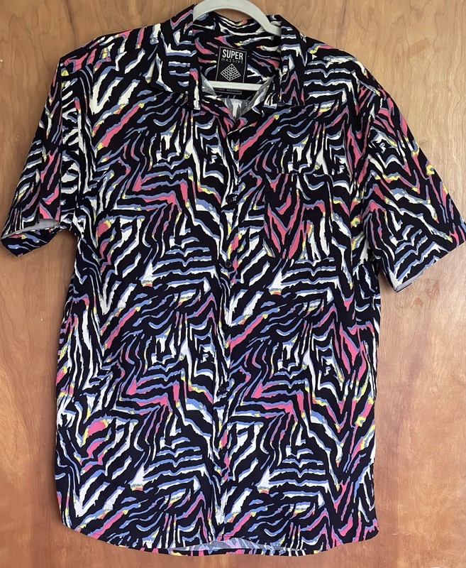 Super Massive Men’s Short Sleeve Button-Up Club Summer Shirt Zebra  Stripe Sz L