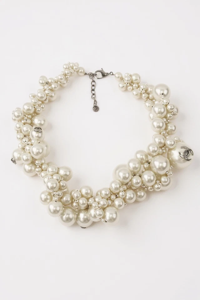 Collar Gargantilla CHANEL Multi Perla Imitación Gran Tamaño Plata Logo CC Primavera 2013 Foto 2 de 4