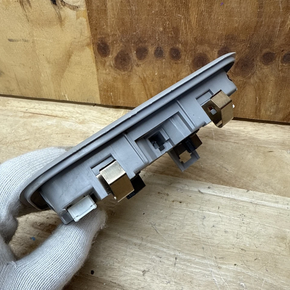 2011 Scion Xb Xd Toyota Yaris Corolla OEM interior dome light grey Foto 4 de 4