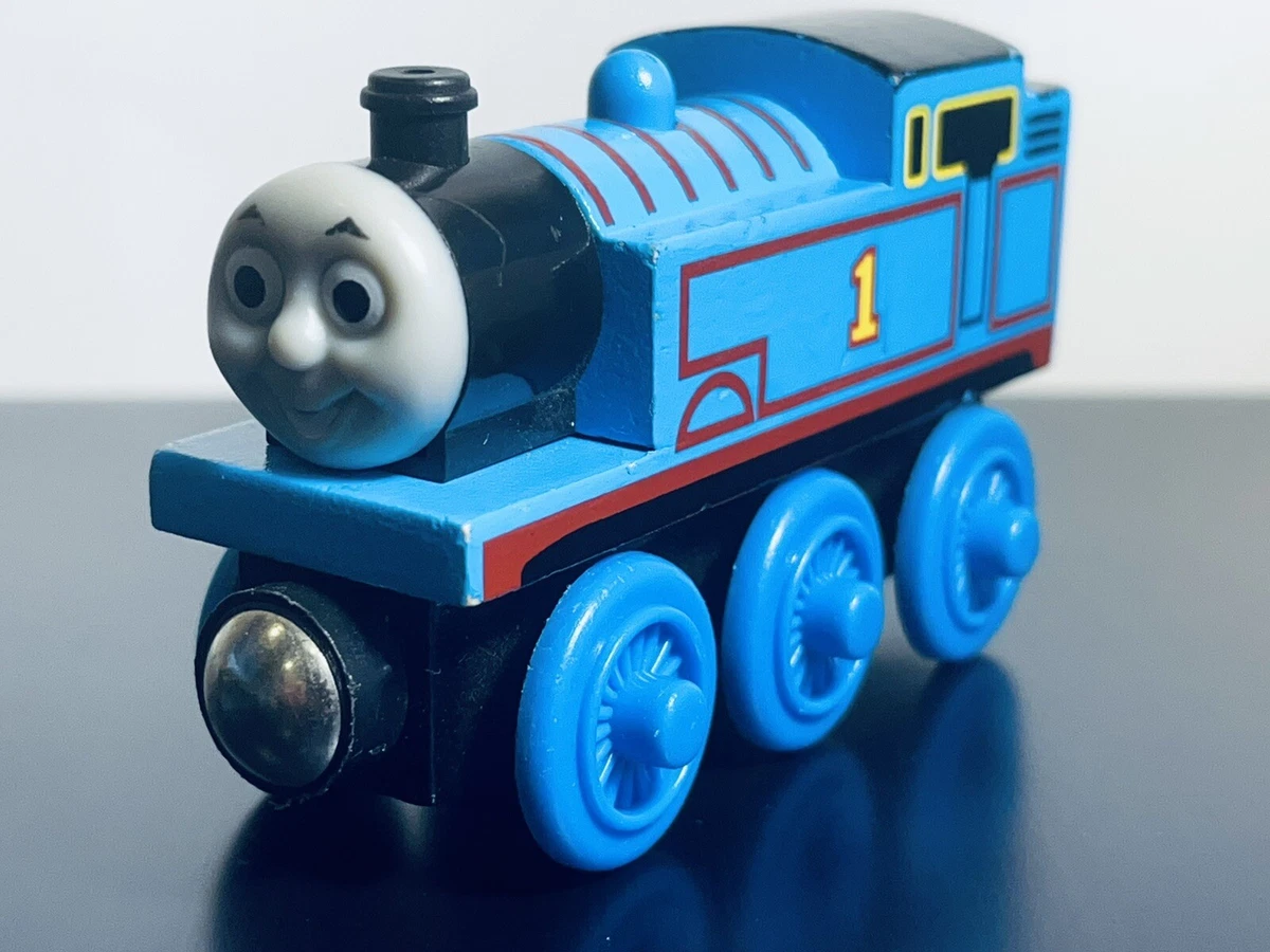 Thomas the Train Friends Wooden Railway THOMAS 1 Blue Engine