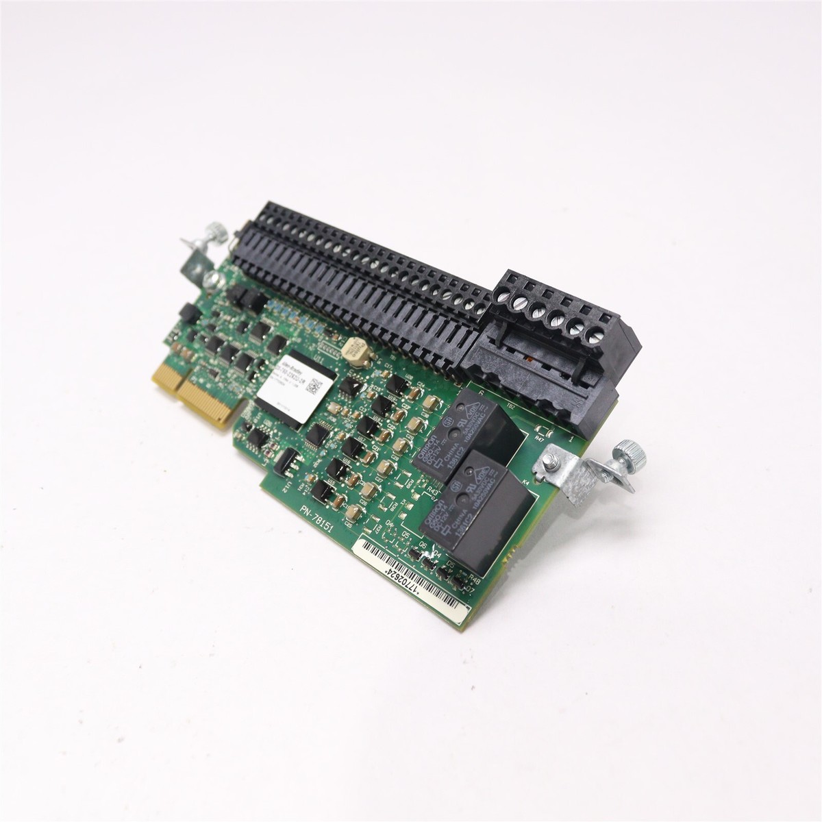 ALLEN BRADLEY POWERFLEX 750 115VAC DIO 2 RELAY SERIES A FW 1.008