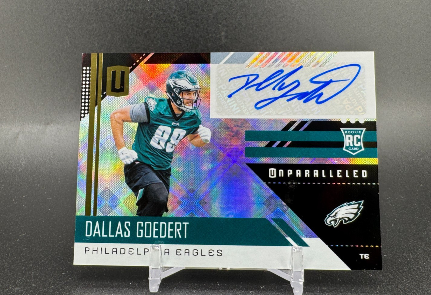 Dallas Goedert Panini Unparalleled #229 Autograph