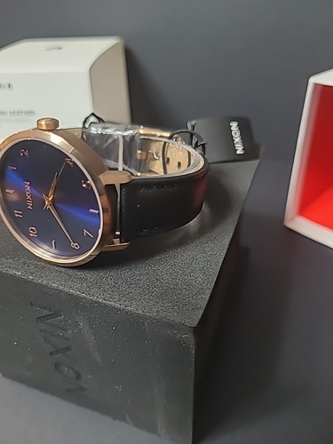 Authentic Nixon Women's Watch Arrow Quartz Blue Dial Blk Leather Strap A10912763 - Bild 6 von 11