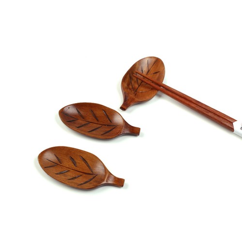 4pcs Oval Leaf-shaped Chopsticks Rests Wooden Fork and Holder Spoon Stand - Picture 7 of 12