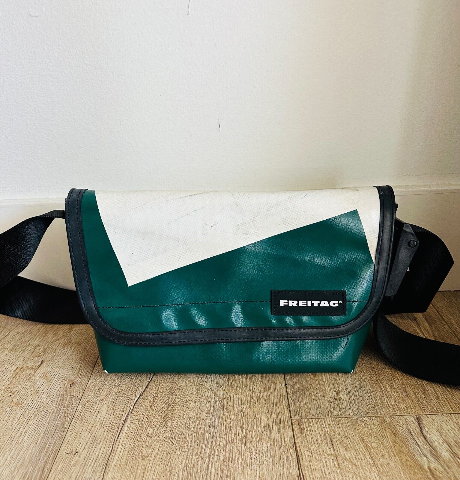 Vintage Franklin Covey Computer/Laptop/messenger Bag Green - $54 - From  Cheryl