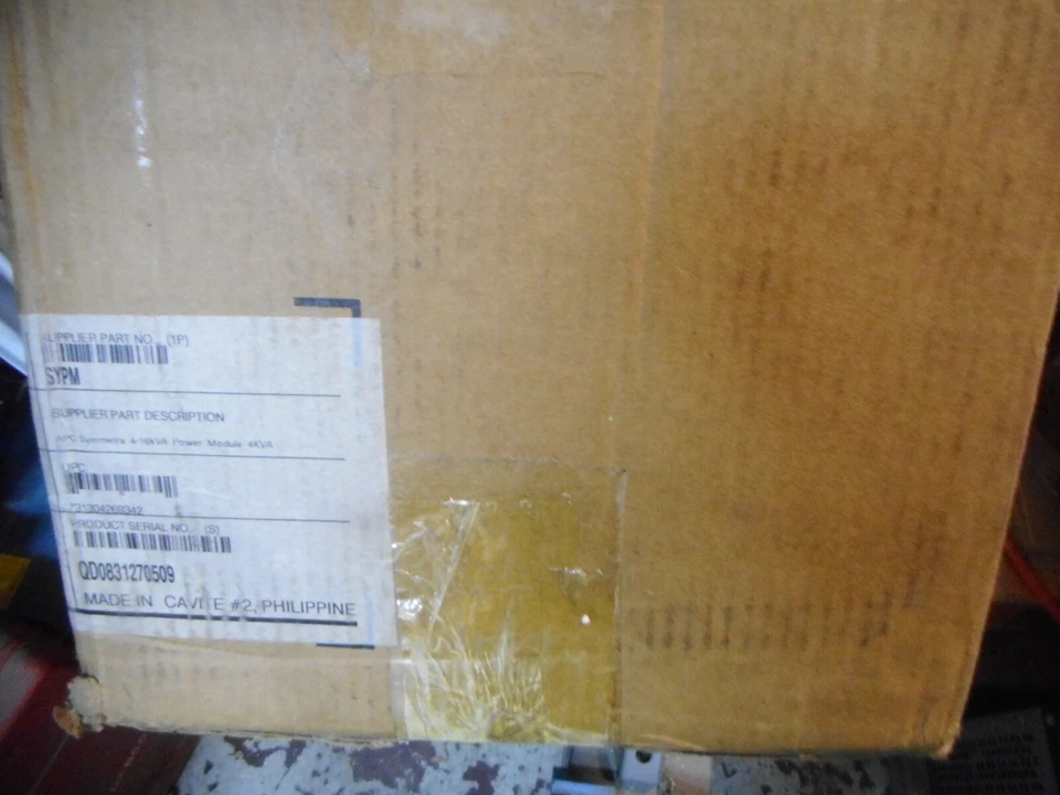 APC Symmetra 4-16kVA Power Module -- 4kVA (2.8kW) Output Power -- SYPM - Image 2 of 4