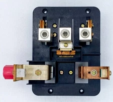 Eaton BPA5241G01 Q-Tran Load Center with Mounting Hardwarev