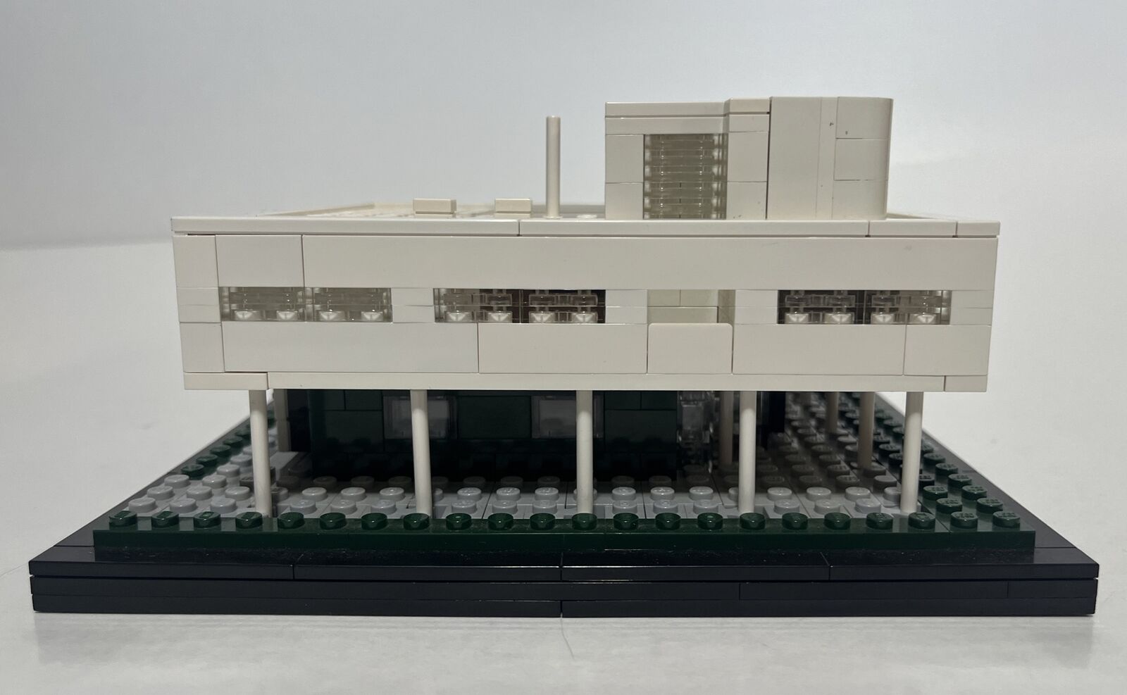 Lego Architecture: 21014 Villa Savoye - Retired- 100% Complete - No Box/Manual