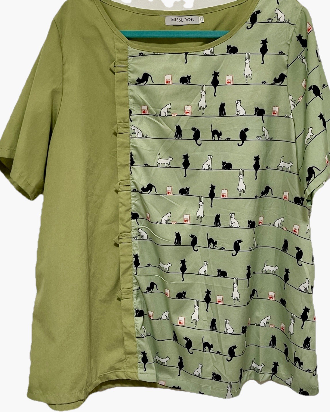 Green Cat Print Half-Solid Half-Pattern Top Quirk… - image 2