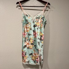 VICTORIA'S SECRET TROPICAL FLORAL Lace NIGHTIE Slip Dress Chemise Size Medium
