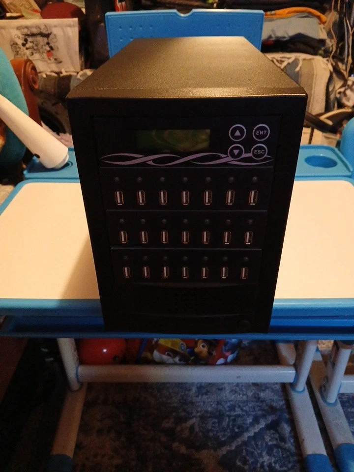 EZ DUPE 1:21 USB Flash Drive Duplicator & DoD Sanitizer 35MB/Sec Tested & Works - Image 2 of 4