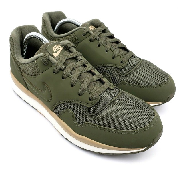 nike air safari medium olive